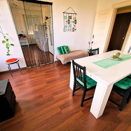 Apartment Beautiful Aparment Next To The Border 4